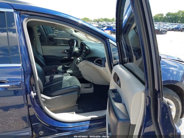 2017 CHRYSLER PACIFICA TOURING-L 5
