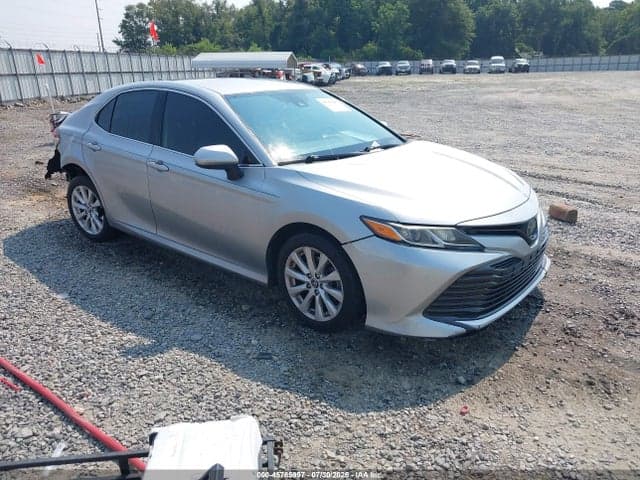 2019 TOYOTA CAMRY LE 1
