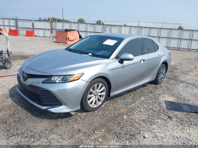 2019 TOYOTA CAMRY LE 2