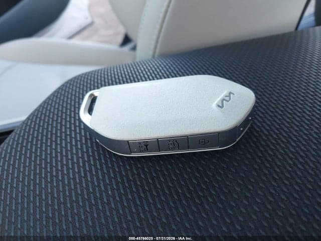 2025 KIA EV6 WIND AWD 11