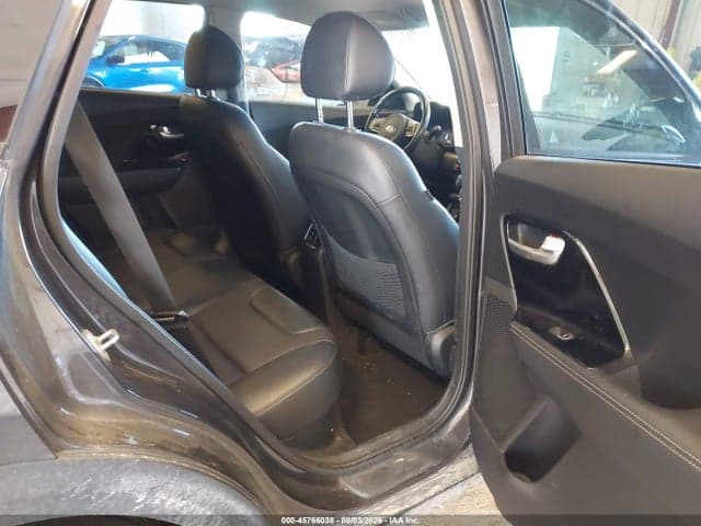 2018 KIA NIRO EX 8