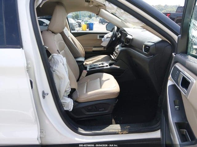 2022 FORD EXPLORER XLT 5