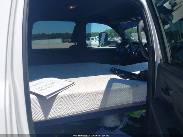 2022 RAM 3500 TRADESMAN 4X4 8' BOX 7