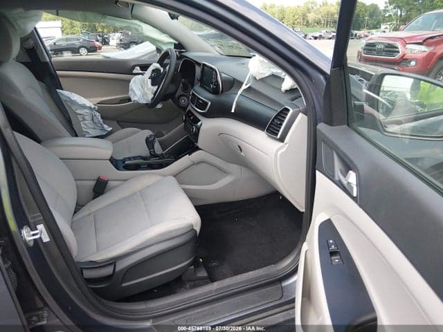 2021 HYUNDAI TUCSON SE 5