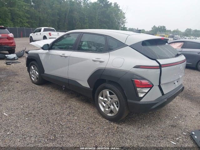 2026 HYUNDAI KONA SE 3