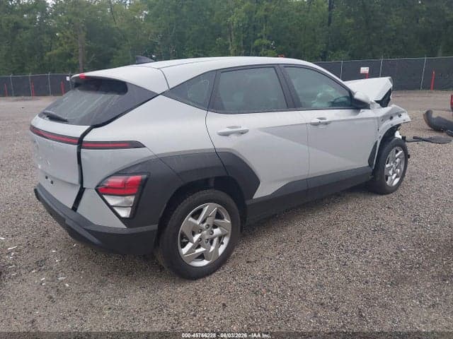 2026 HYUNDAI KONA SE 4