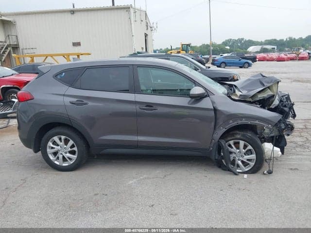 2020 HYUNDAI TUCSON SE 13