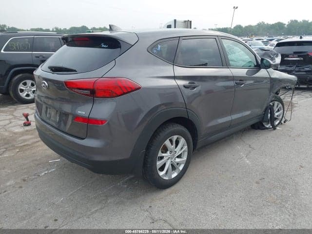 2020 HYUNDAI TUCSON SE 4