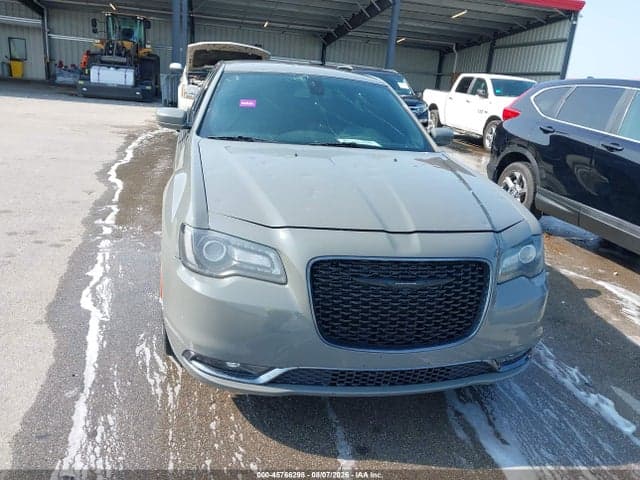 2017 CHRYSLER 300 300S AWD 12