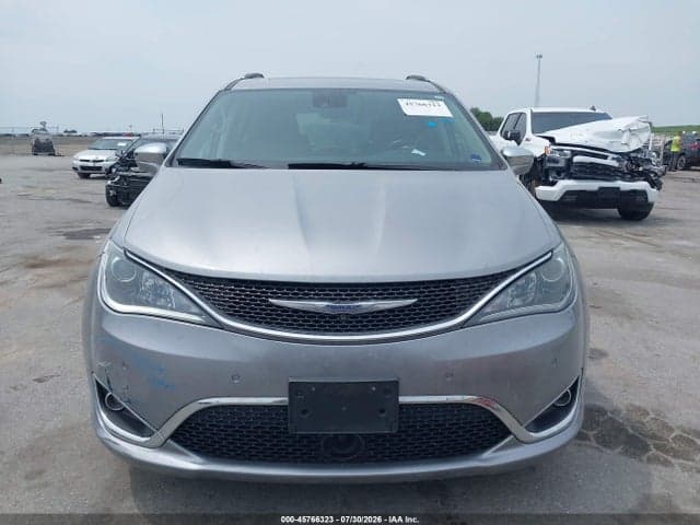 2017 CHRYSLER PACIFICA LIMITED 12