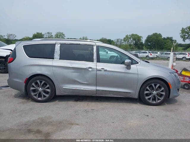 2017 CHRYSLER PACIFICA LIMITED 13