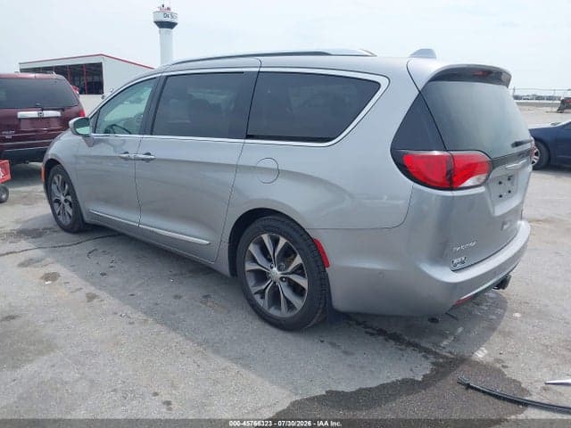 2017 CHRYSLER PACIFICA LIMITED 3