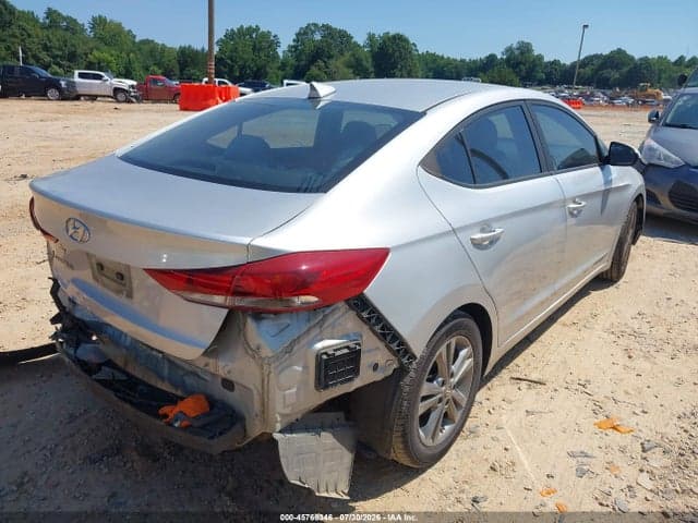 2017 HYUNDAI ELANTRA SE 4