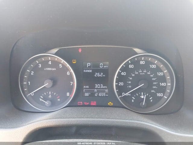 2017 HYUNDAI ELANTRA SE 7