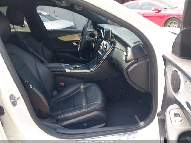 2019 MERCEDES-BENZ C 300 5