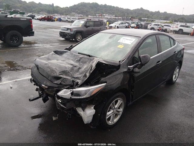 2018 CHEVROLET CRUZE LT AUTO 2