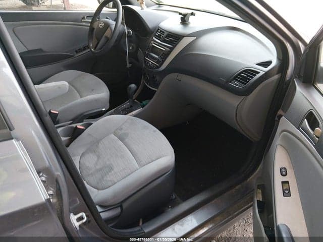 2017 HYUNDAI ACCENT SE 5