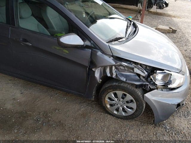 2017 HYUNDAI ACCENT SE 6