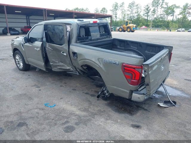 2025 FORD F-150 LARIAT 3