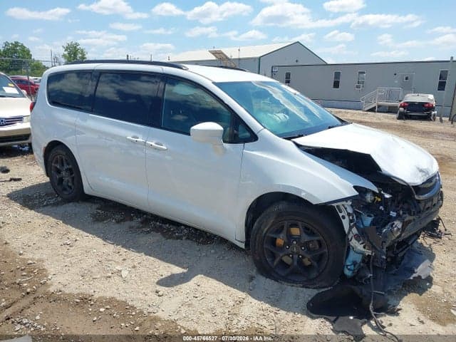 2018 CHRYSLER PACIFICA TOURING L - 1