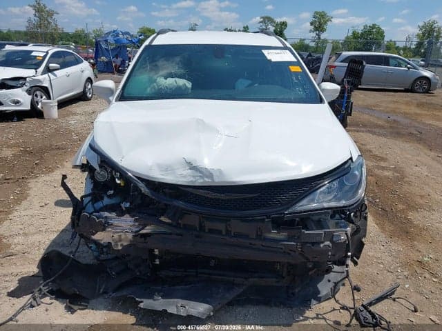 2018 CHRYSLER PACIFICA TOURING L 13