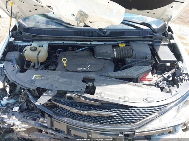 2018 CHRYSLER PACIFICA TOURING L 10