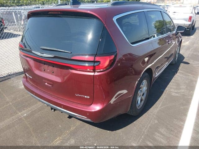 2023 CHRYSLER PACIFICA LIMITED 4