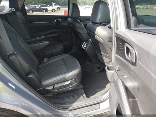 2025 KIA SORENTO EX 8