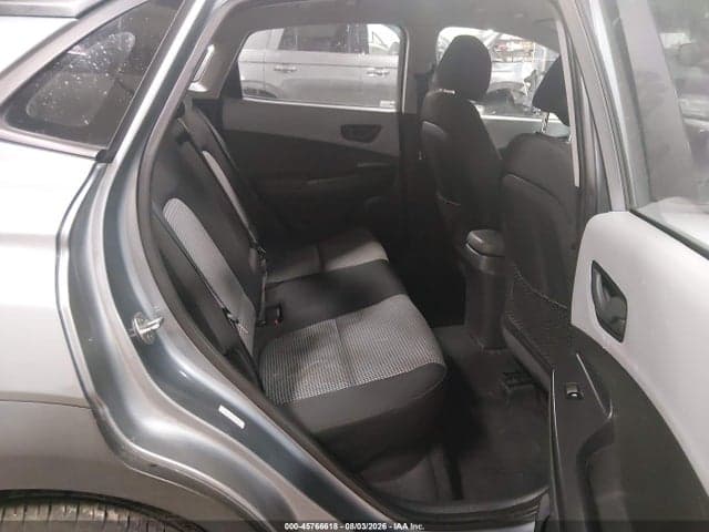2020 HYUNDAI KONA SE 8
