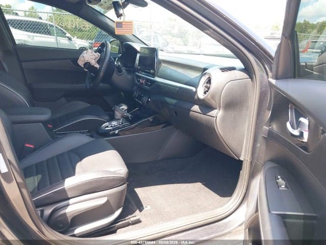 2024 KIA FORTE GT-LINE 5