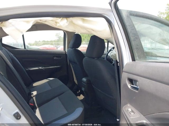 2025 NISSAN VERSA 1.6 SV 8