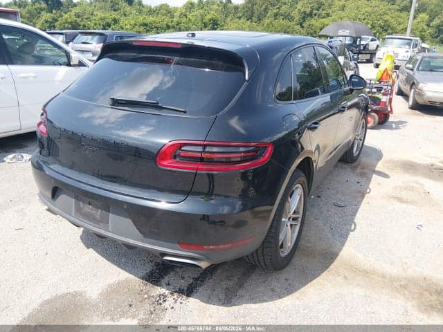 2018 PORSCHE MACAN 4