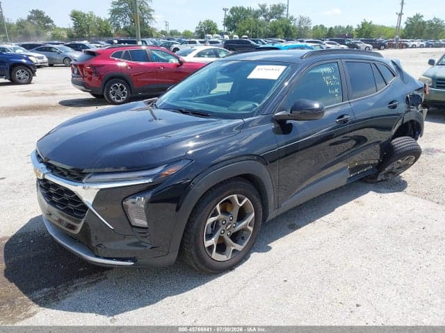 2025 CHEVROLET TRAX FWD LT 2