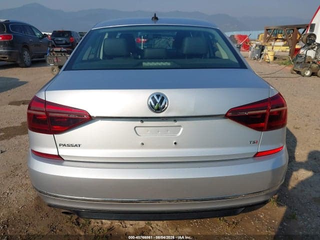 2017 VOLKSWAGEN PASSAT 1.8T R-LINE 17
