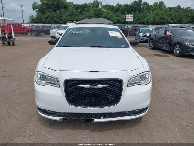 2019 CHRYSLER 300 300S AWD 12