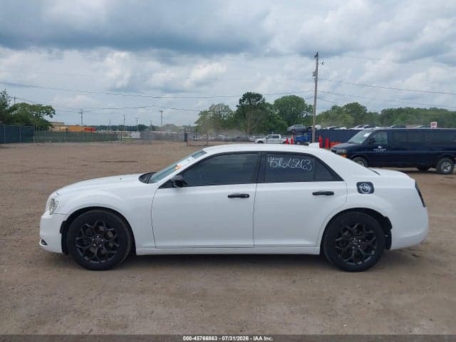 2019 CHRYSLER 300 300S AWD 14