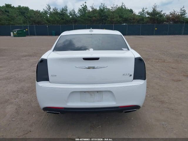 2019 CHRYSLER 300 300S AWD 16