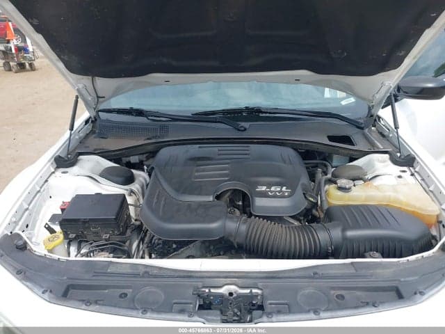 2019 CHRYSLER 300 300S AWD 10