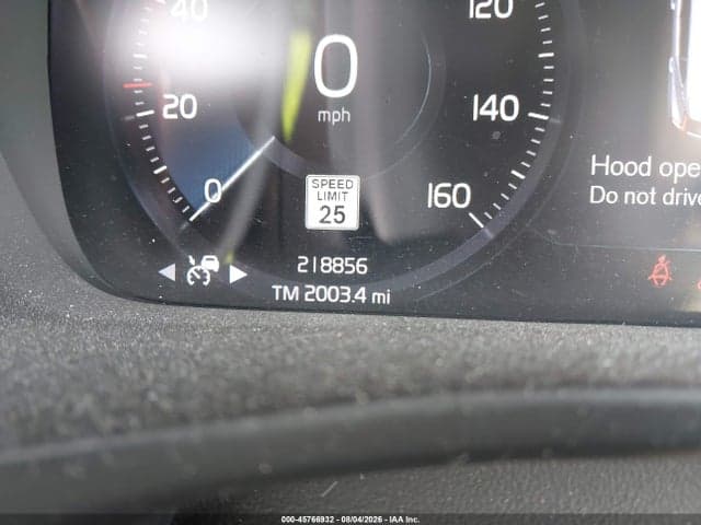 2019 VOLVO XC40 T5 MOMENTUM 15