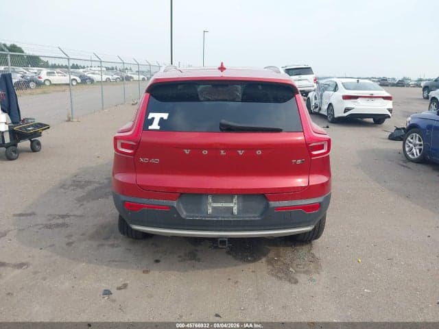 2019 VOLVO XC40 T5 MOMENTUM 16