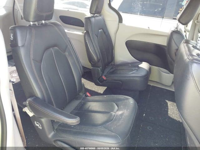 2020 CHRYSLER PACIFICA TOURING L 8