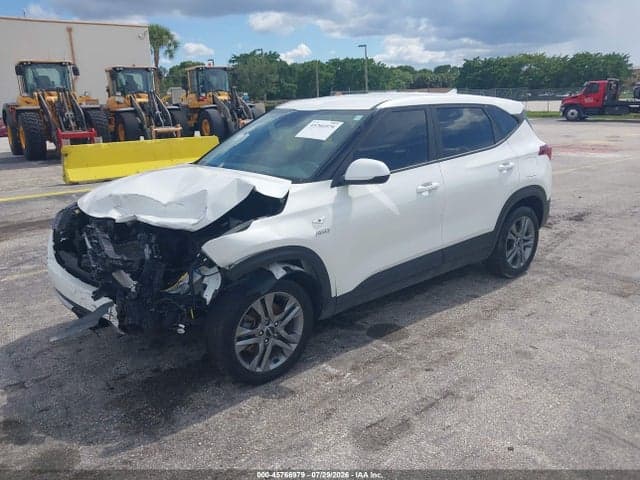 2023 KIA SELTOS LX 2