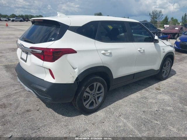 2023 KIA SELTOS LX 4