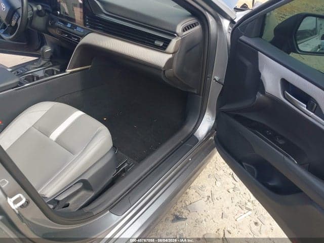 2026 TOYOTA CAMRY SE 5
