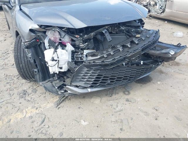 2026 TOYOTA CAMRY SE 6