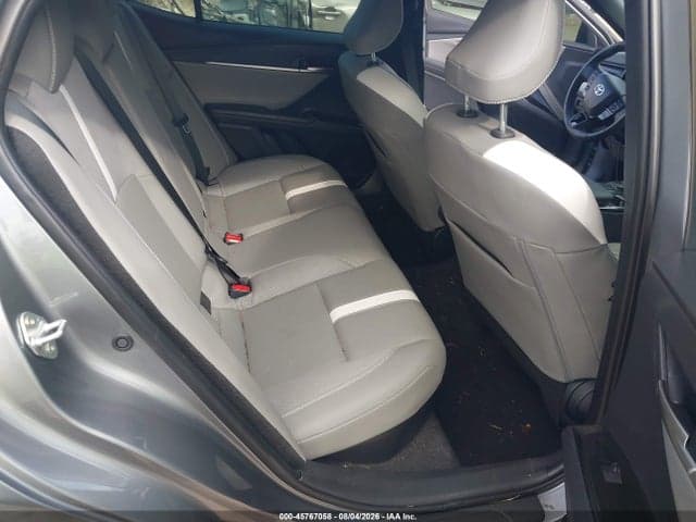 2026 TOYOTA CAMRY SE 8