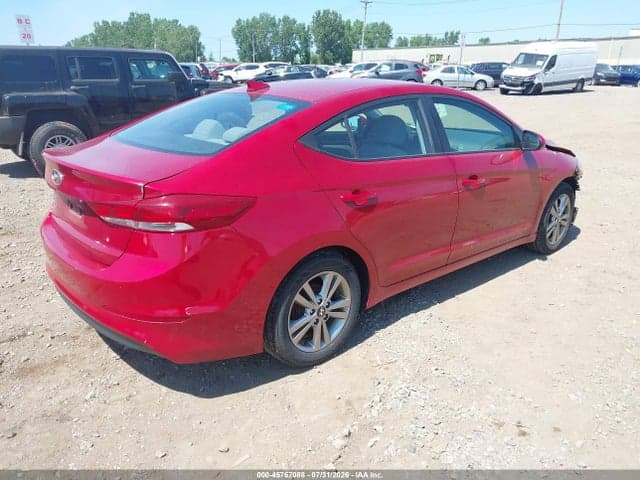 2017 HYUNDAI ELANTRA SE 4