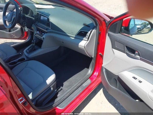 2017 HYUNDAI ELANTRA SE 5