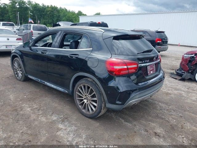 2019 MERCEDES-BENZ GLA 250 4MATIC 3