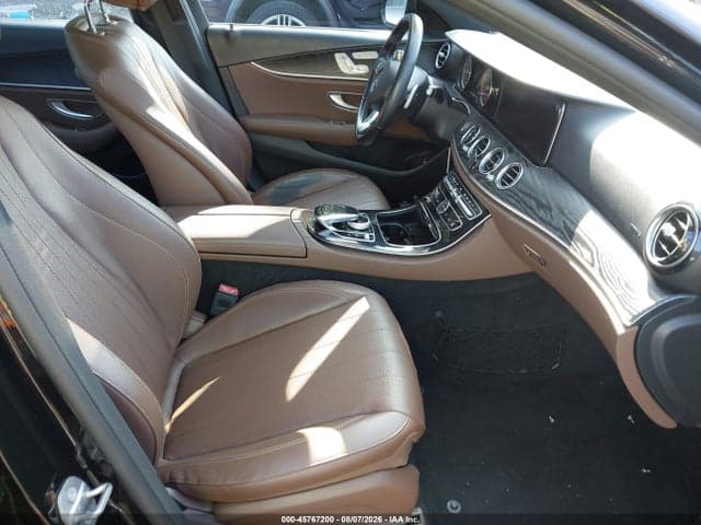 2017 MERCEDES-BENZ E 300 4MATIC 5